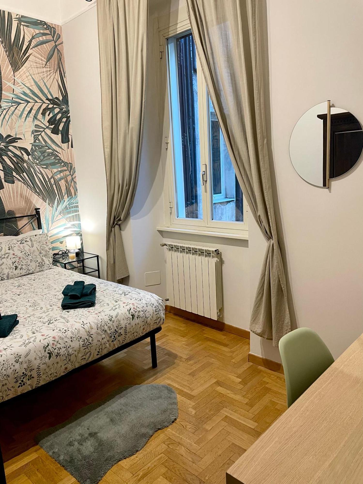 Aurora House - Accogliente A Barberini Appartement Rome